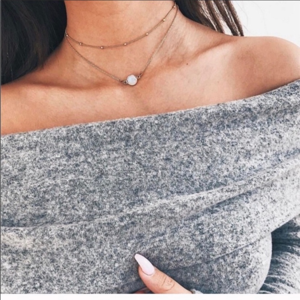 Elegant two layer pearl gold necklace